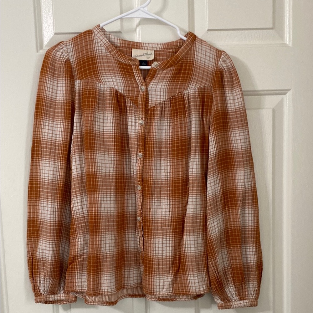 NWOT Universal Threads Target burnt orange/white button up long sleeve gauze top